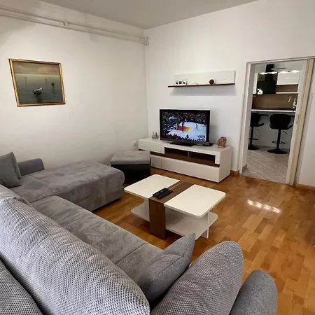 Apartment Elegant Bop *