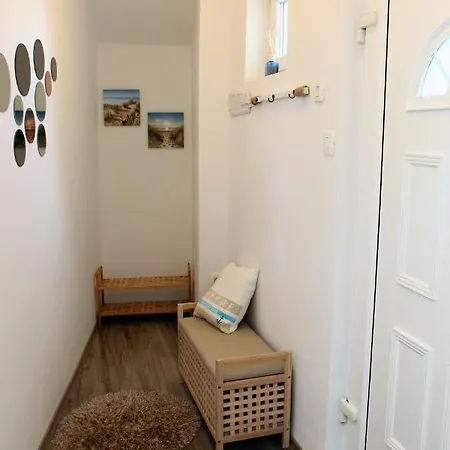 Elegant Bop Apartment