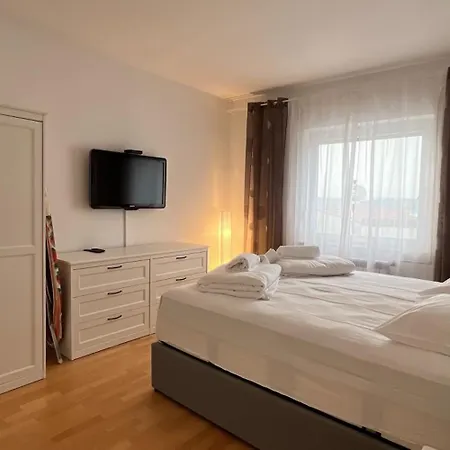 Elegant Bop Portoroz